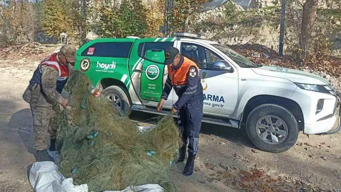 Kullanımı yasak ağ ile avcılık yapan şahsa para cezası