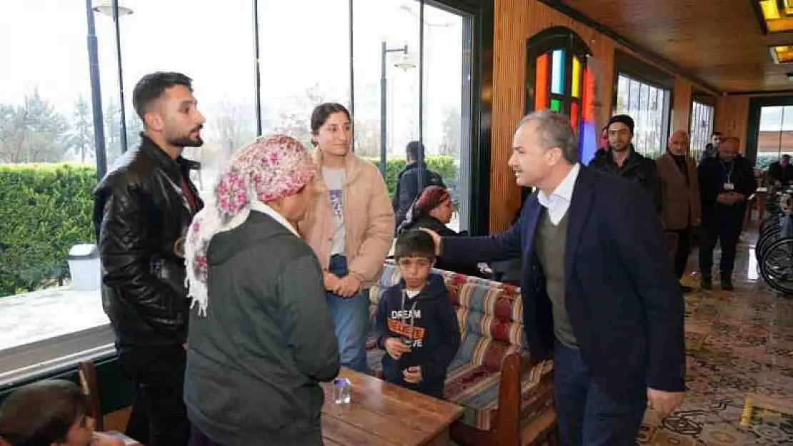 Belediyeden engelli vatandaşlara tekerlekli sandalye desteği