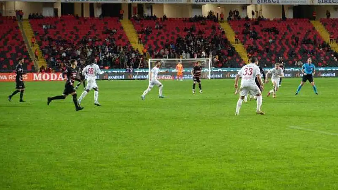 Trendyol Süper Lig: Gaziantep FK: 2 - Pendikspor: 2 