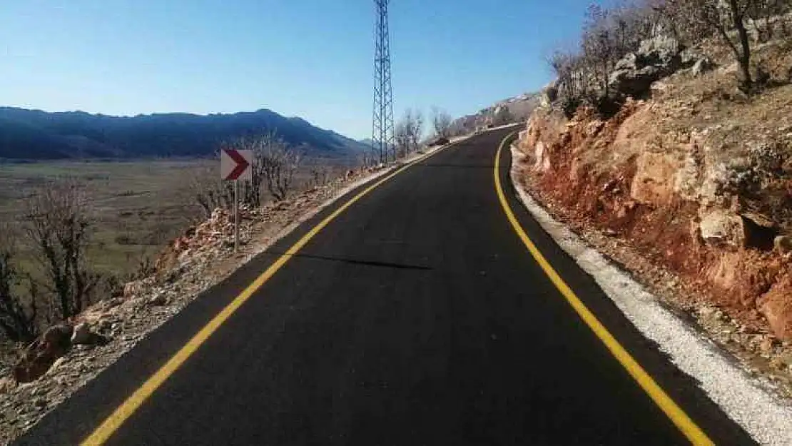 Hani'de çalışmaları tamamlanan yol ulaşıma açıldı