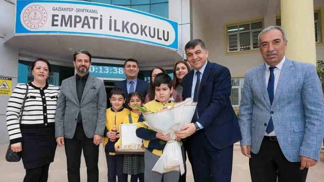 Öğretmen talep etti, dersi Fadıloğlu anlattı