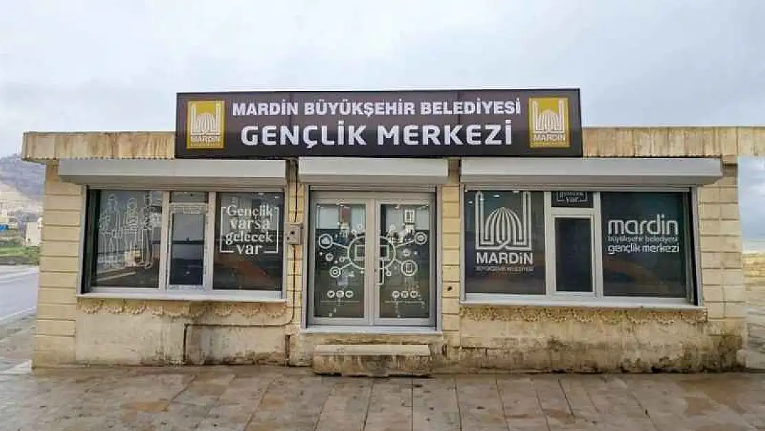 Mardin'de 8'inci Gençlik Merkezi hizmete sunuldu