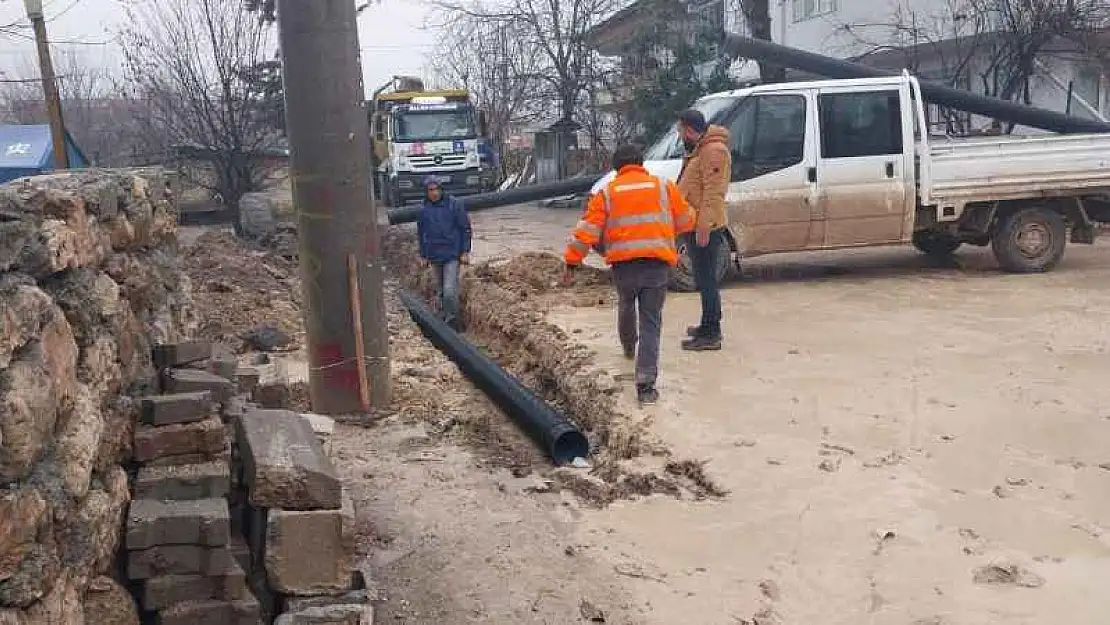 Gölbaşı belediyesinden yağmur suyu altyapı çalışması