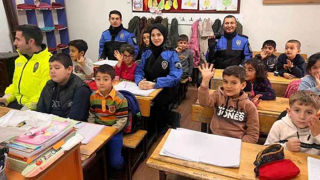 Öğrencilere trafik eğitimi verildi