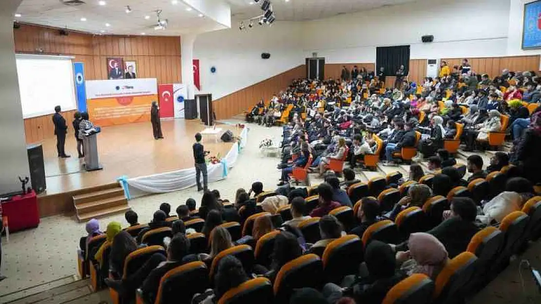 'Genç Beyinlerde İnovasyon ve Kadın Girişimcilik Programı' ilk mezunlarını verdi