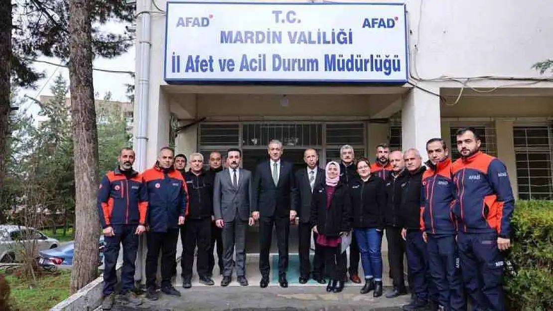 Mardin Valisi Tuncay Akkoyun, AFAD İl Müdürlüğünde incelemelerde bulundu