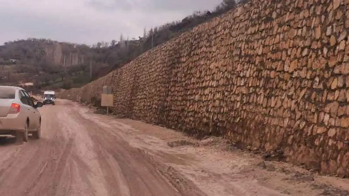 Gölbaşı Besni yolunun bitmek bilmeyen çilesi