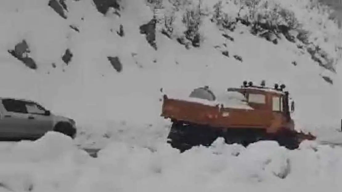 Şırnak-Hakkari yolu ulaşıma kapandı