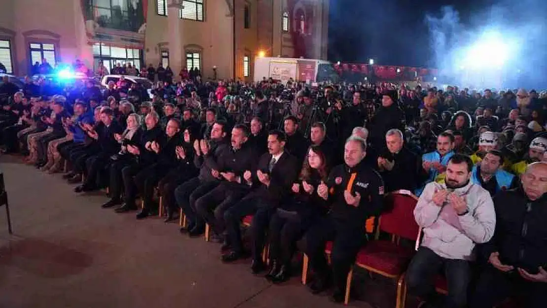 Asrın felaketinde yitirilen canlar İslahiye'de anıldı