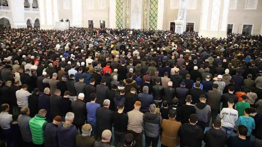 Depremde vefat edenler için Gaziantep'te Mevlid-i Şerif okutuldu