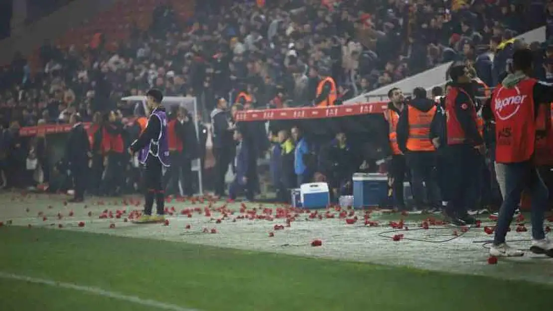 Gaziantep FK-Fenerbahçe maçında duygusal anlar