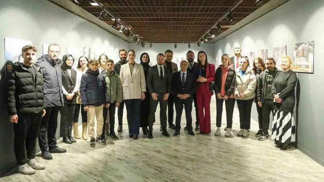 Fotoğraflarla kardeş şehir Cetinje sergisinin açılışı yapıldı