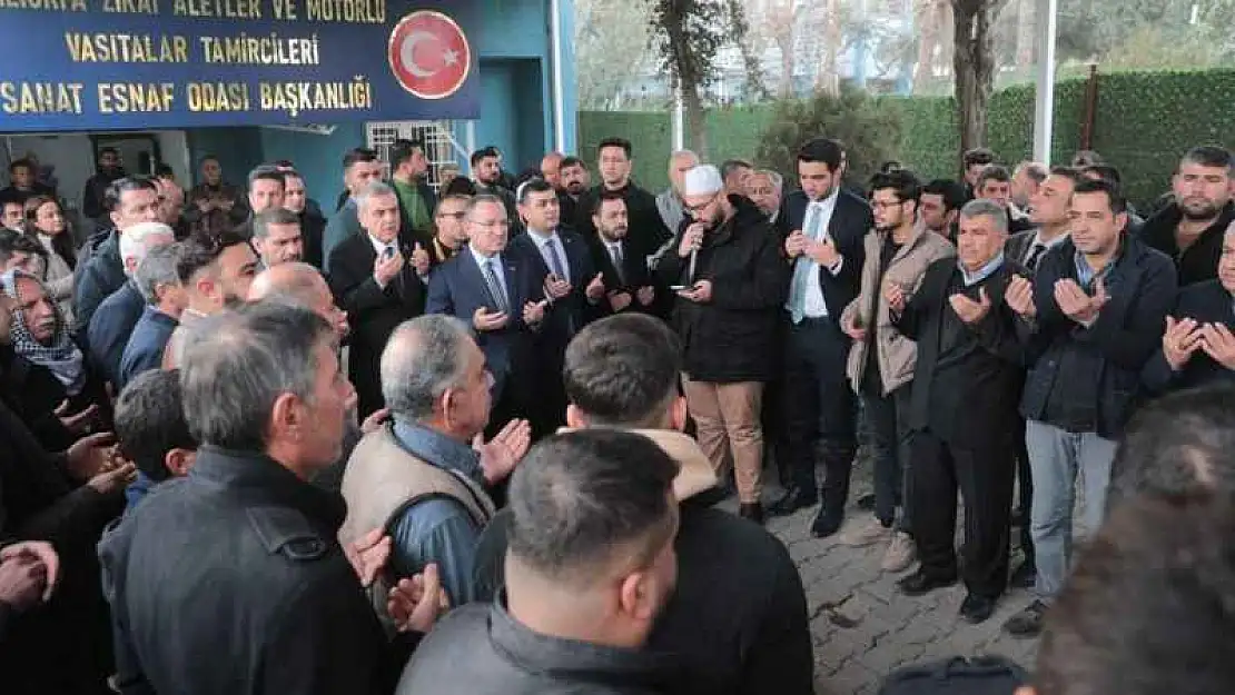 Bekir Bozdağ 'Cumhurbaşkanımız ve tüm adaylarımız size emanettir'