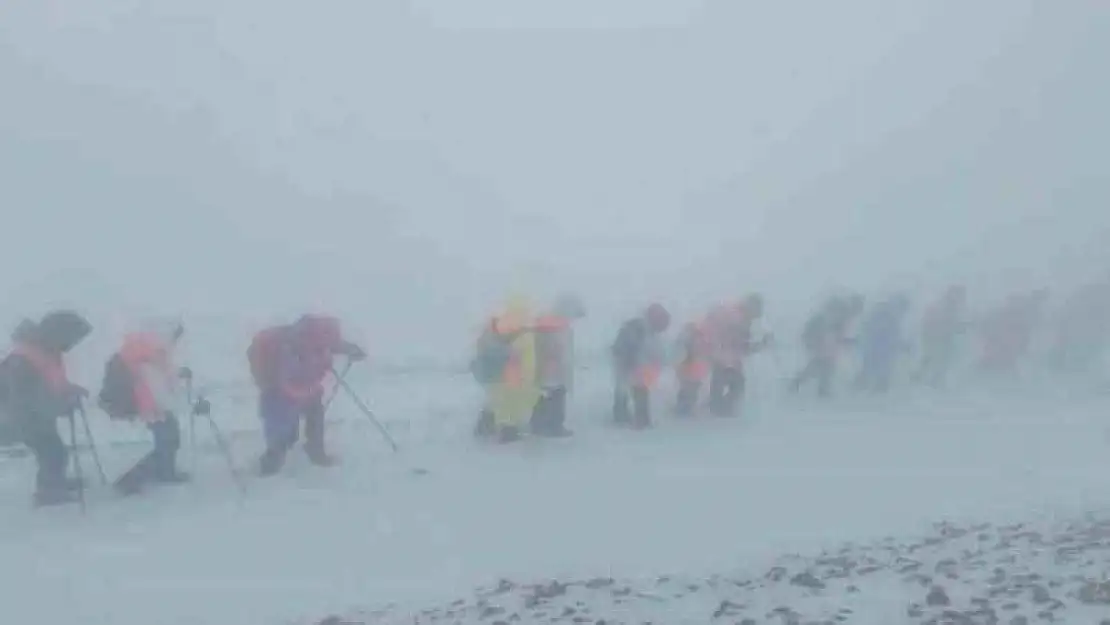 Nemrut'ta turizm sezonu devam ediyor