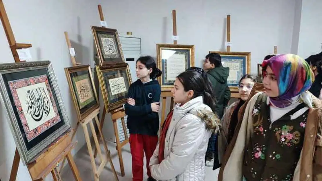 Adıyaman'da Gazze yararına sanat sergisi açıldı