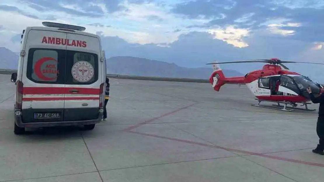 Ambulans helikopter 2,5 aylık bebek için havalandı