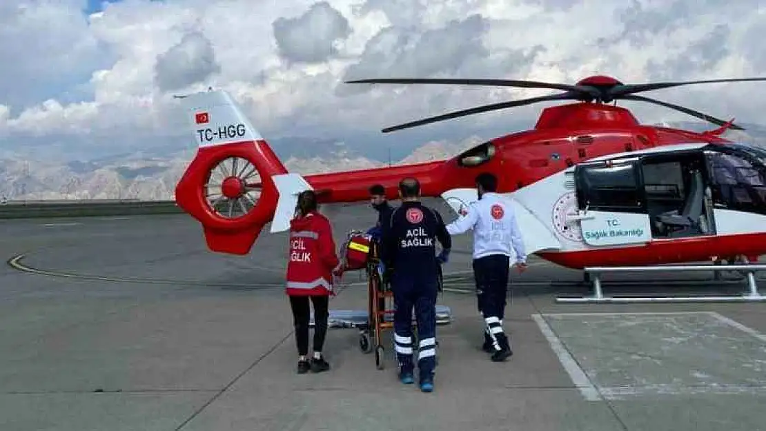 Şırnak'ta 12 yaşındaki çocuk ambulans helikopterle Diyarbakır'a sevk edildi