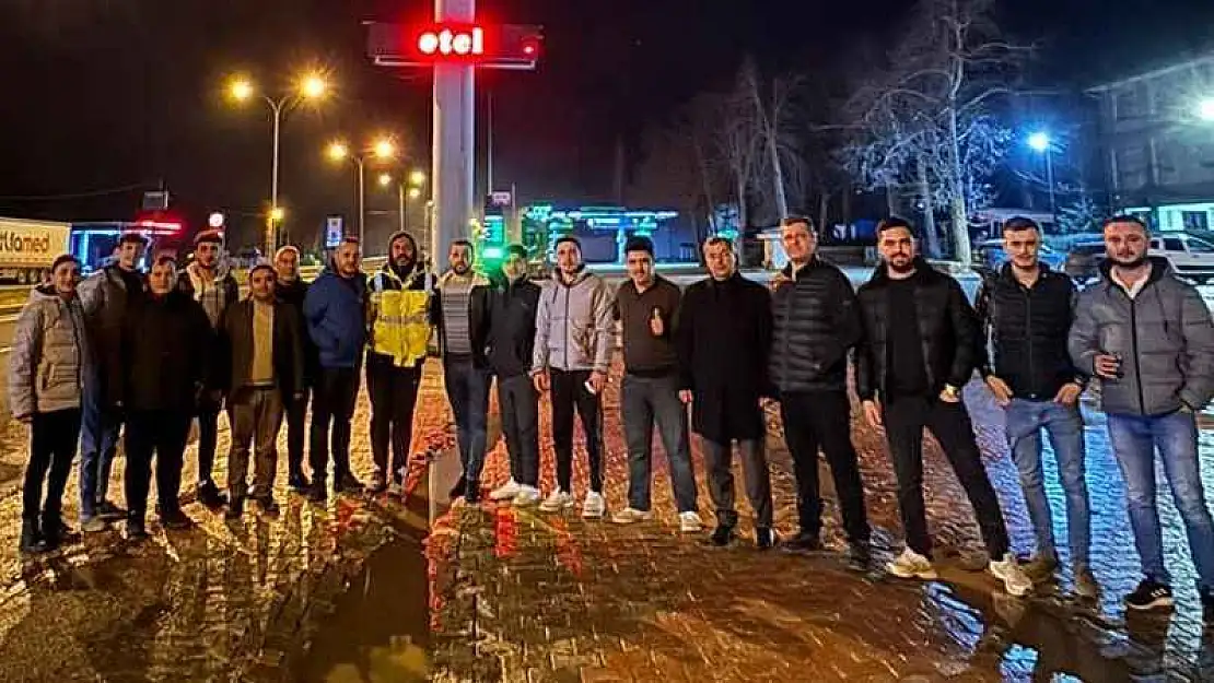 6 Şubat depremi için Ankara'dan Kahramanmaraş'a yürüyor