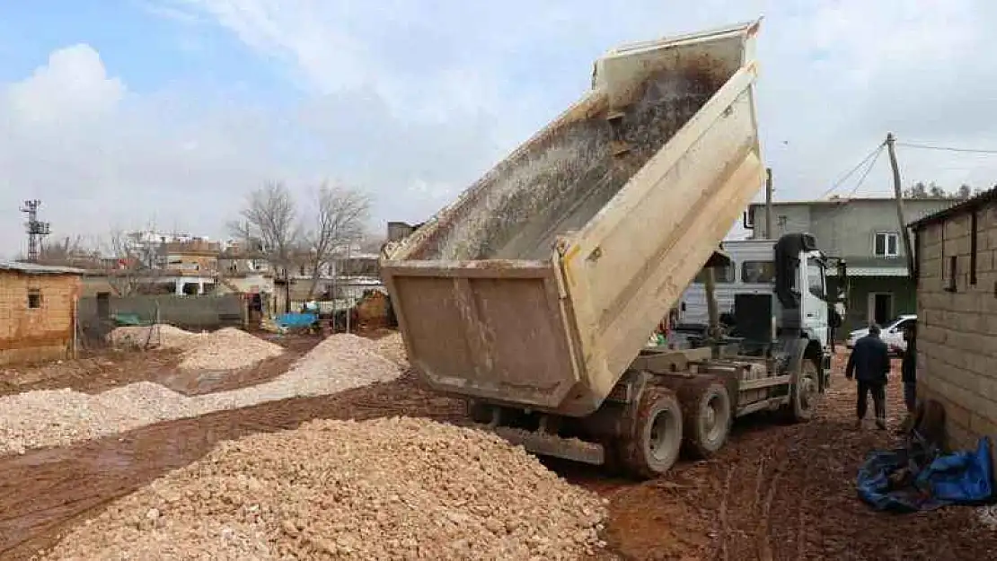 Haliliye kırsalında üstyapı çalışmaları sürüyor