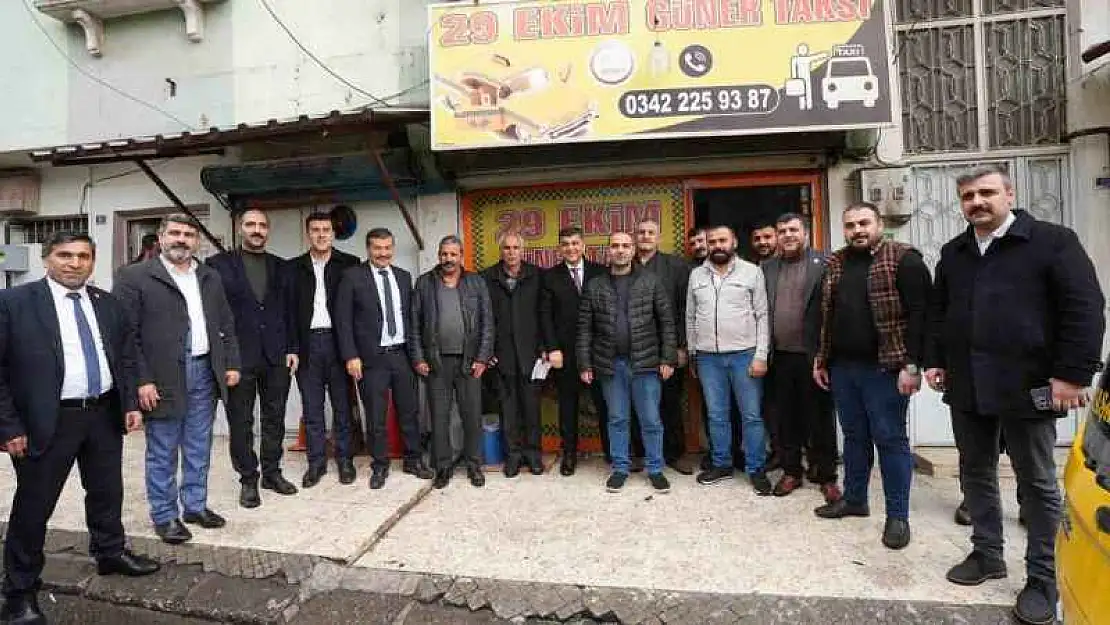 Fadıloğlu, taksi durağı esnafıyla bir araya geldi