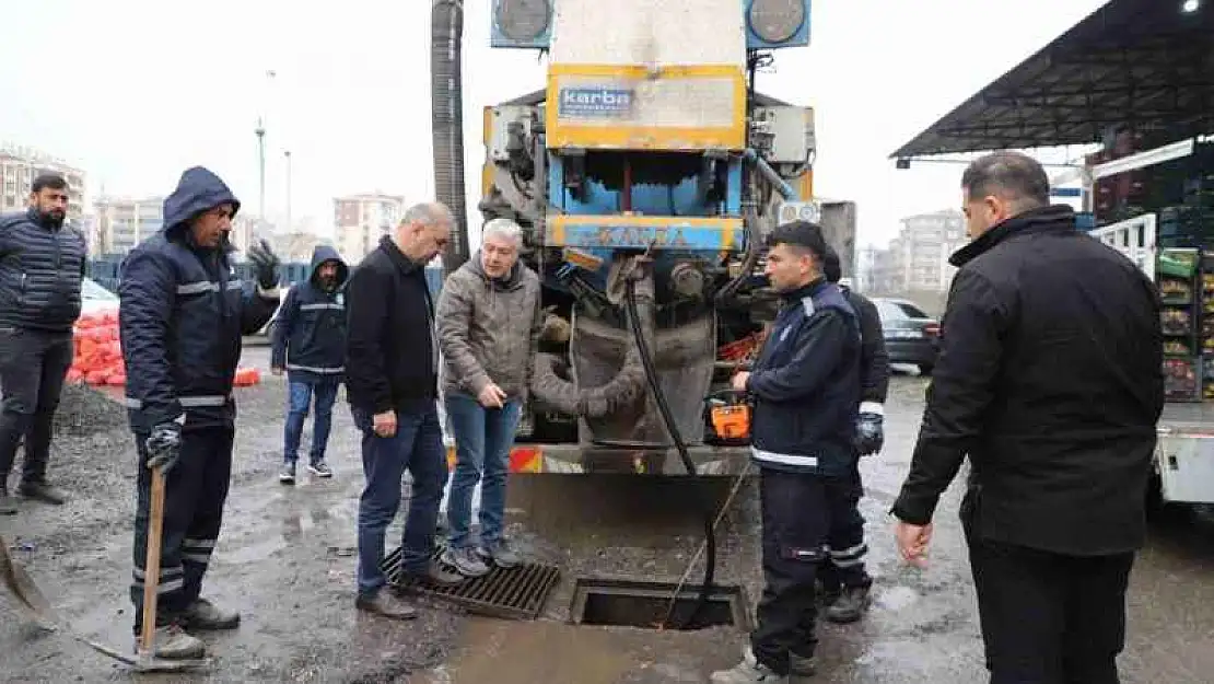 Diyarbakır'da yağmur suyu şebekesi yenileniyor