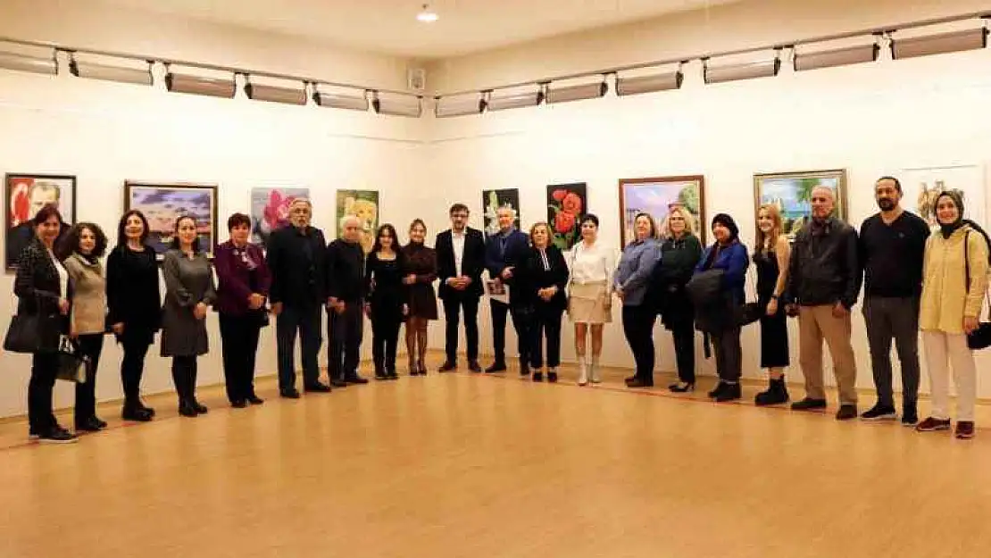 SANKO Sanat Galerisi'nde 'Yansımalar' temalı resim sergisi