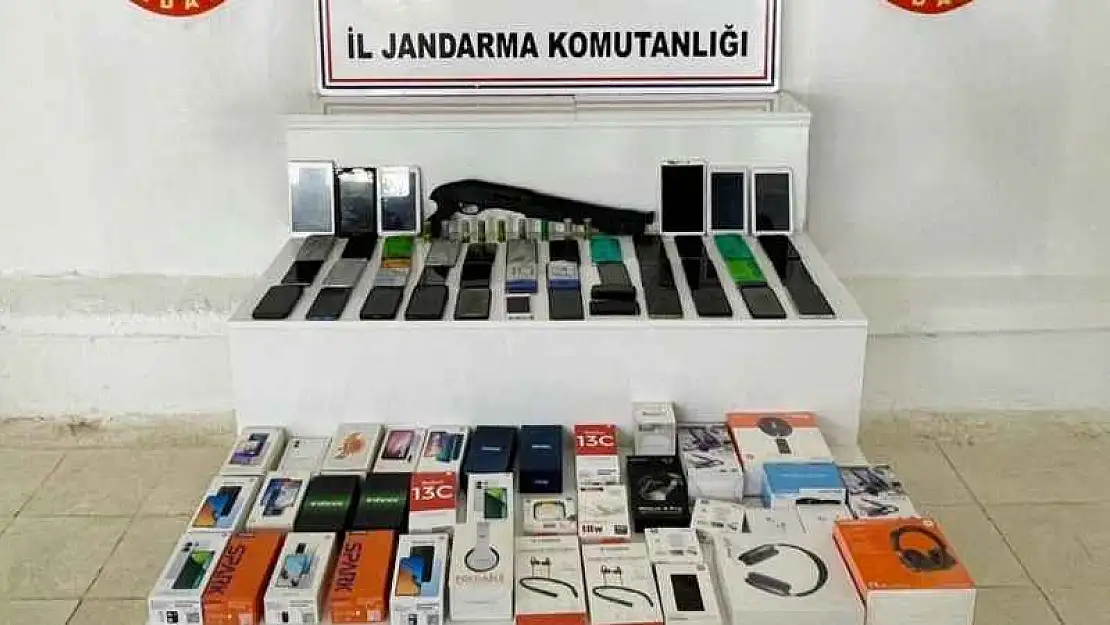 Jandarma kaçakçılara göz açtırmıyor