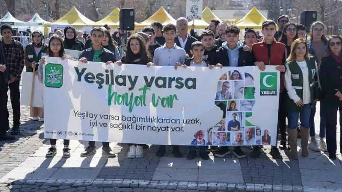 Gaziantep'te Yeşilay Haftası için farkındalık korteji