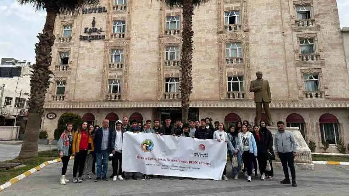 Besnili öğrenciler Mardin ve Şanlıurfa'yı gezdi