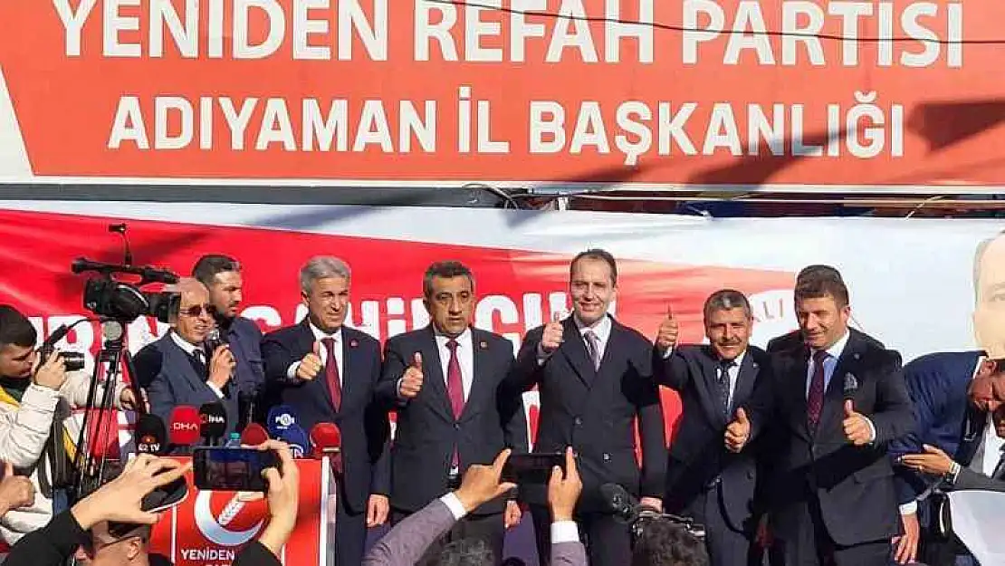 Fatih Erbakan: 'Türkiye'nin dört bir yanında en çok konuşulan parti hangisi? Tabi ki Yeniden Refah Partisi'