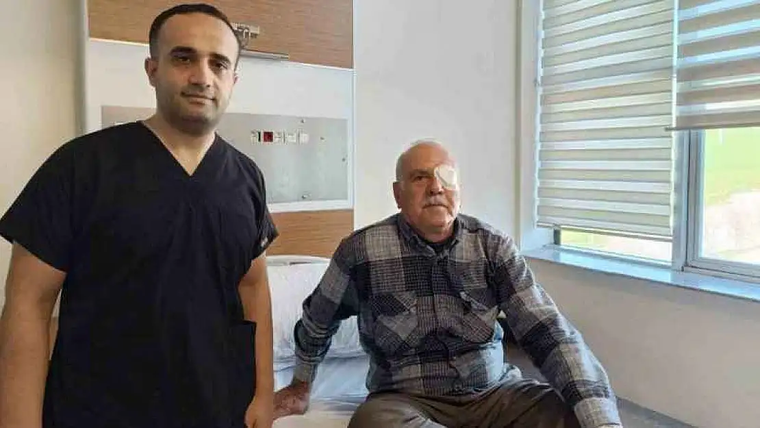 Diyarbakır'da Dr. Yusuf Azizoğlu Devlet Hastanesi'nde 15 yıl sonra göz ameliyatları yapıldı