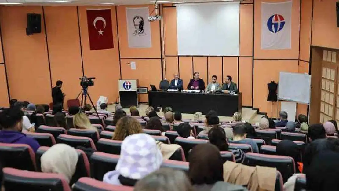 GAÜN'de Tekstil ve Halı Sektöründe Pazarlama paneli