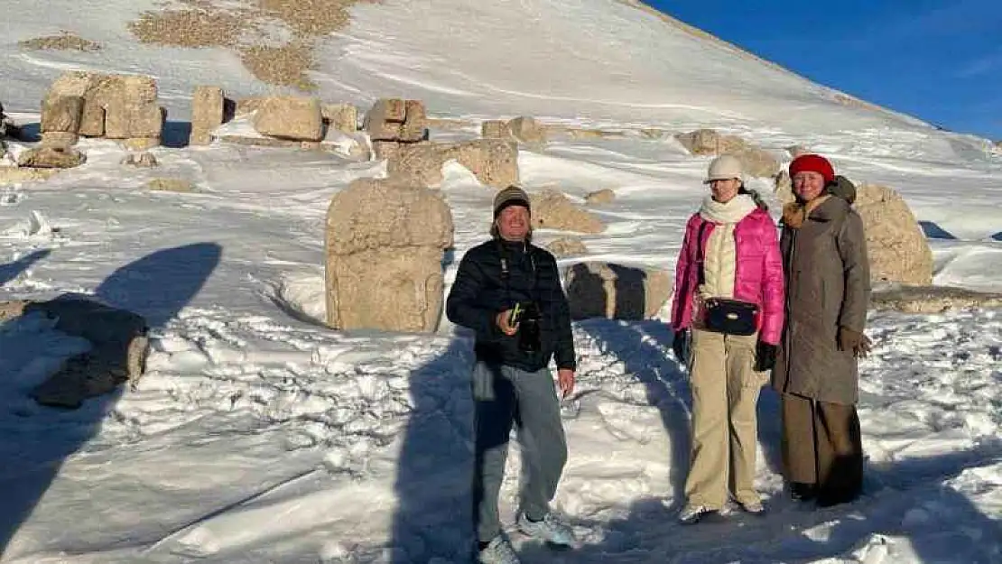 Ünlü Rus Ressam Aleksandr Shadrin Nemrut'ta