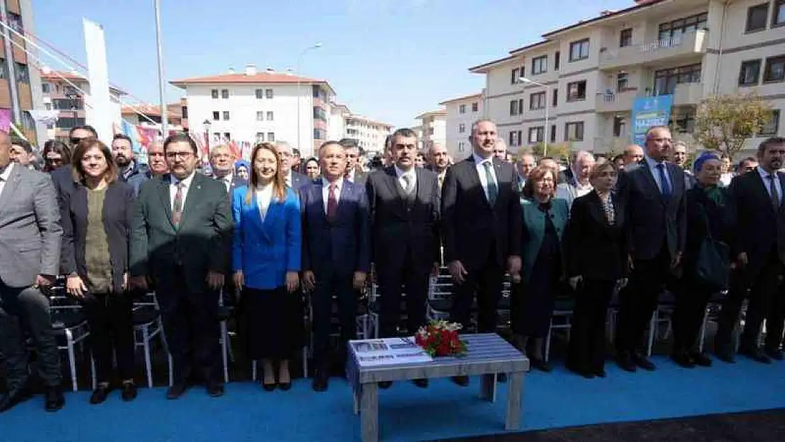 Bakan Yusuf Tekin: 'Bu merkez, Alev Alatlı misyonunun ve düşüncelerinin hayata geçmesine katkı sağlayacak'