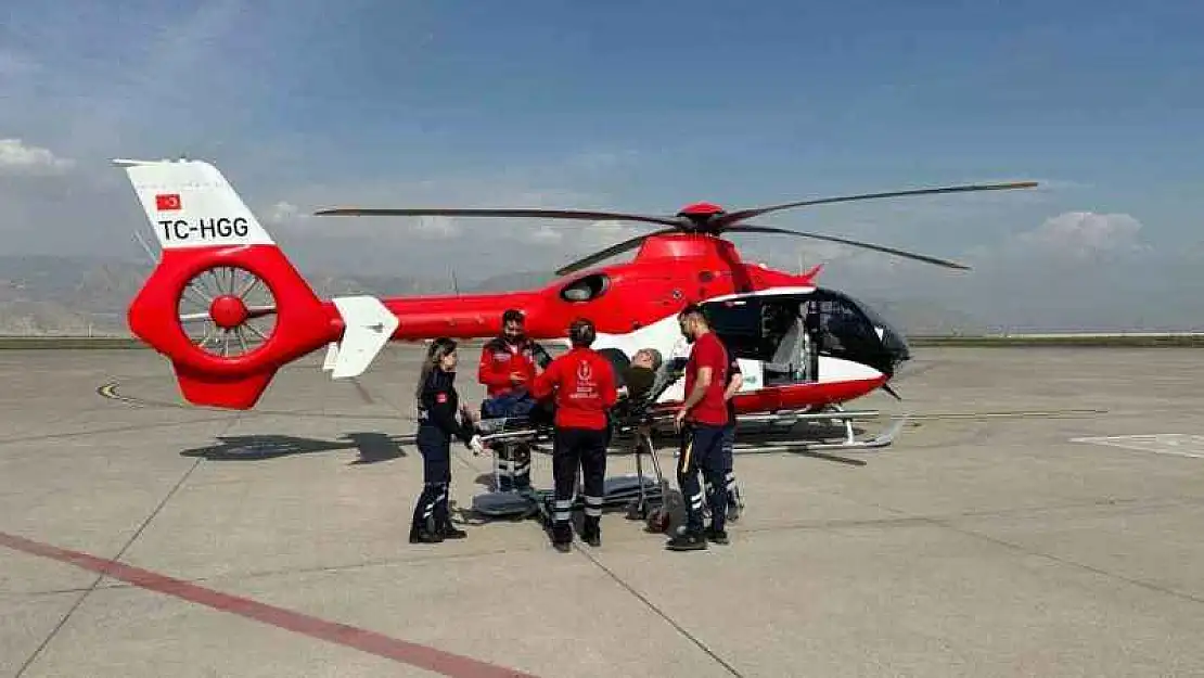 Şırnak'ta kalp yetmezliği olan hasta ambulans helikopterle Diyarbakır'a sevk edildi