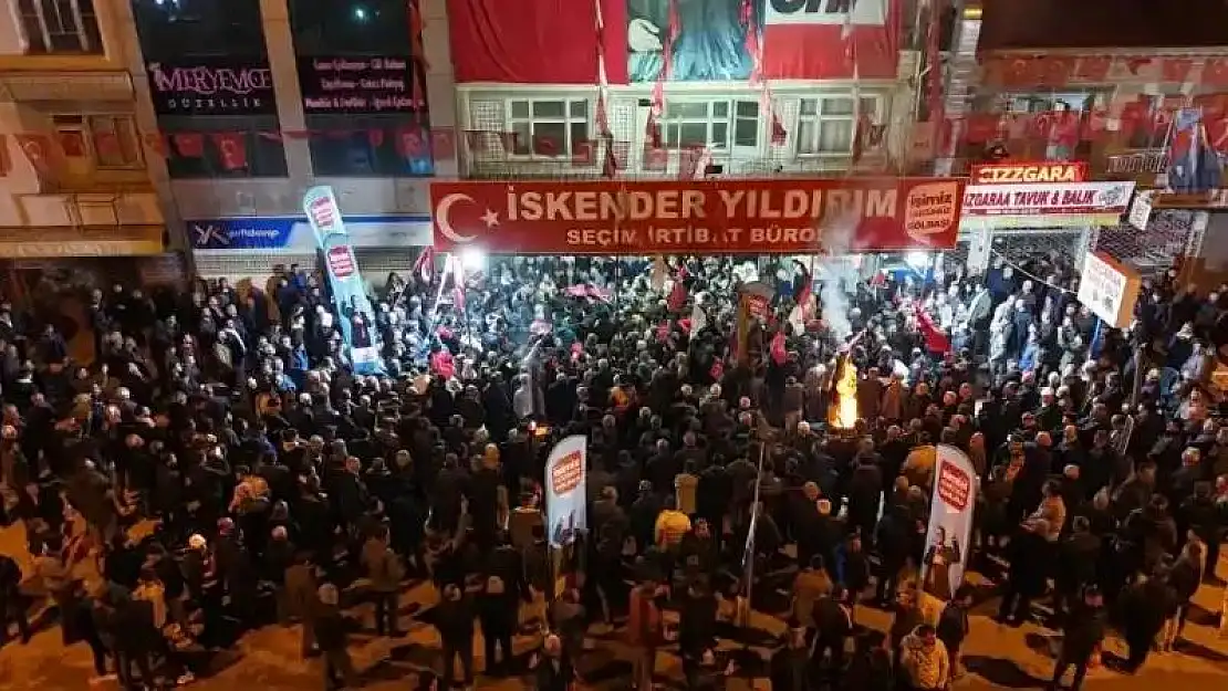 Gölbaşılı Gençlerden Başkan Yıldırım'a Tam Destek