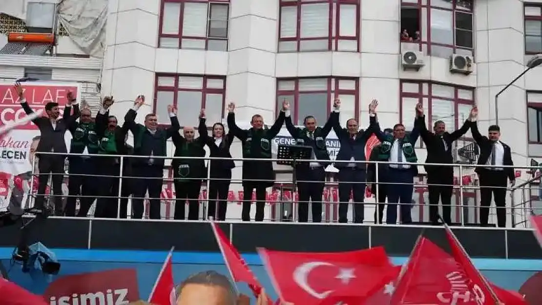 CHP Genel Başkanı Özel: ''AK Parti ile kafa kafaya yarışıyoruz''