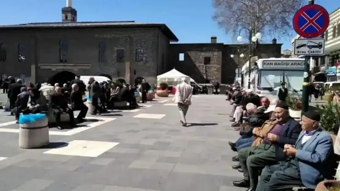 Diyarbakır yaşlıları mutlu