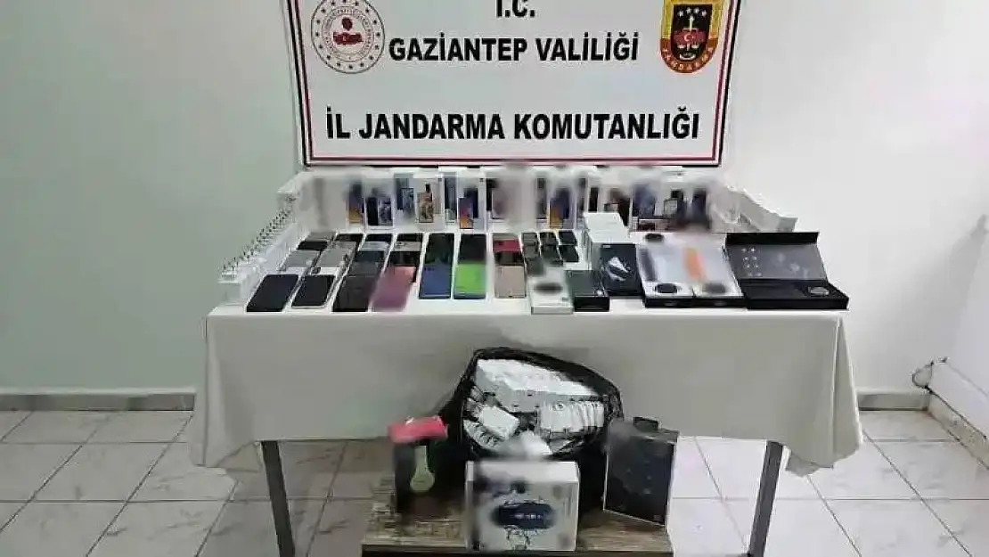 Gaziantep'te 2 milyon TL'lik kaçak malzemeye el konuldu