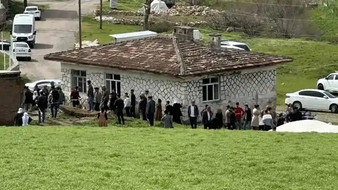 Diyarbakır'da 1 kişinin öldüğü muhtarlık kavgasında 14 gözaltı