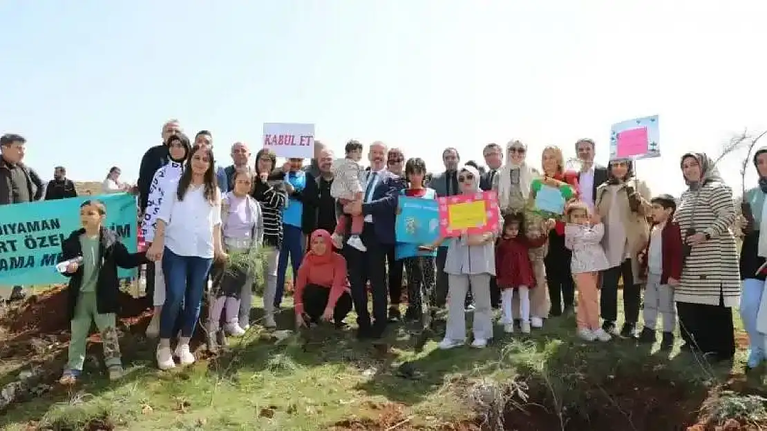 Adıyaman'da 'Otizm İçin Bir Fidan da Sen Dik' etkinliği düzenlerdi