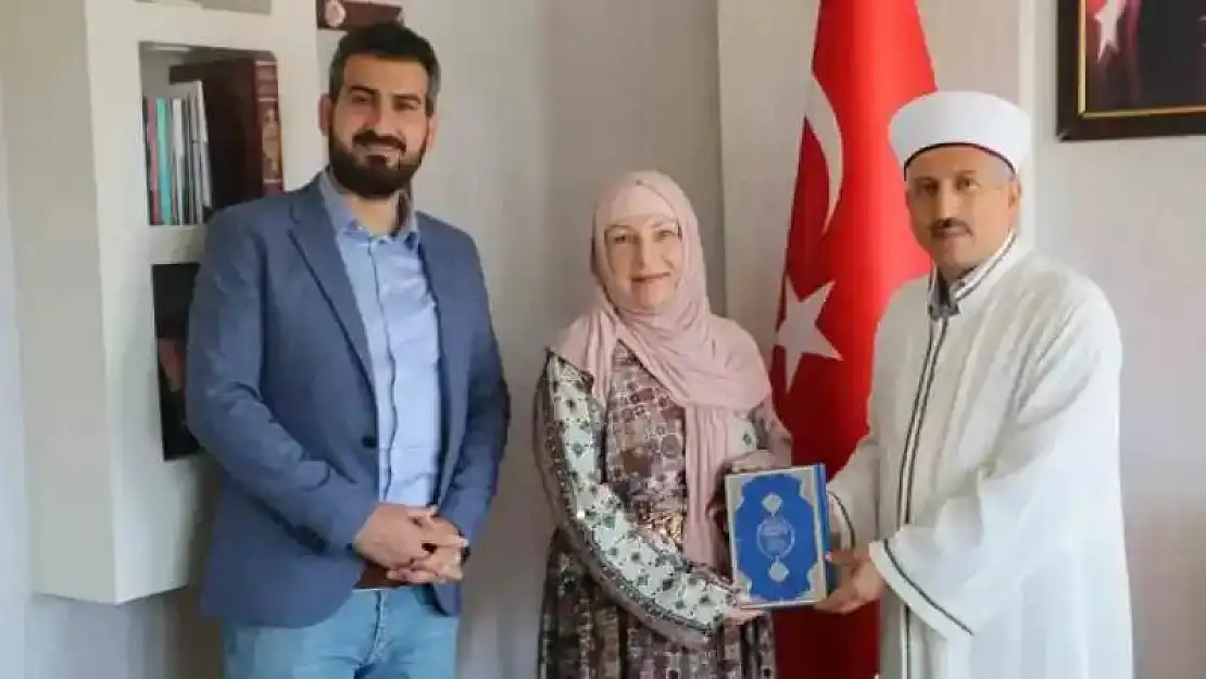 Ukrayna'dan tur rehberi olarak geldiği Diyarbakır'da Müslüman oldu