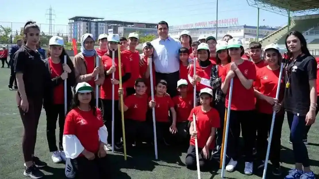 Başkan Yılmaz, çocukların bayram sevinçlerine ortak oldu