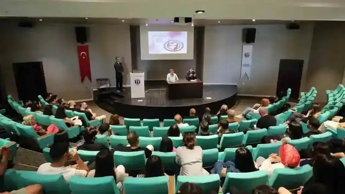 GAÜN'de Üniversitelerde Türk Müziği Eğitimi ve Güncel sorunlar çalıştayı