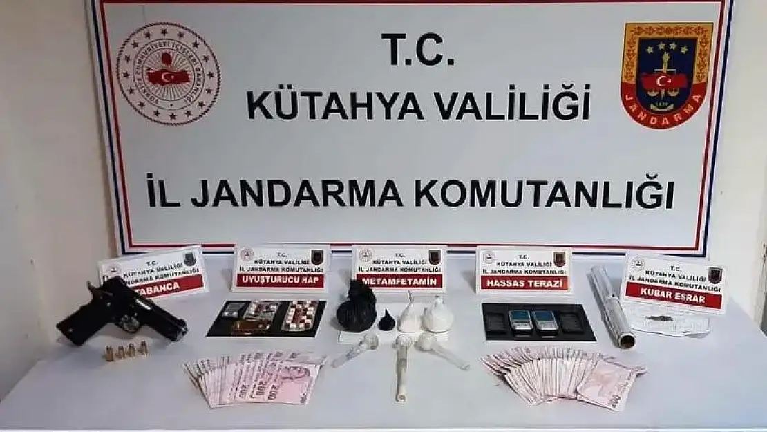 Kütahya'da jandarmadan uyuşturucu operasyonu: 5 kişi tutuklandı