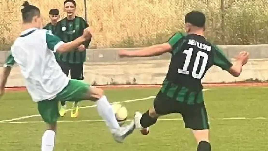 Çameli Belediyespor şampiyonluk yolunda ilerliyor
