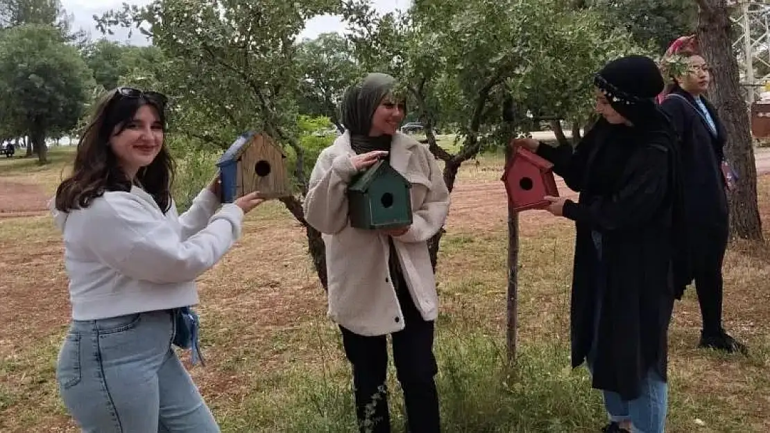 Üniversite öğrencileri Adıyaman'ın tarihi alanlarını gezdi