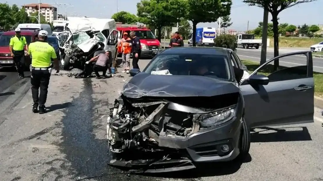 Malatya'da zincirleme kaza: 3 yaralı
