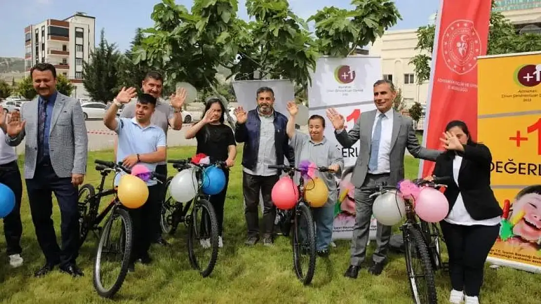 Down Sendromlu Çocuklar Bisiklet Sürmeyi Öğrenecek