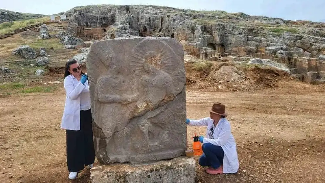 2 bin 100 yıllık steller Perre Antik Kent'te sergilenecek